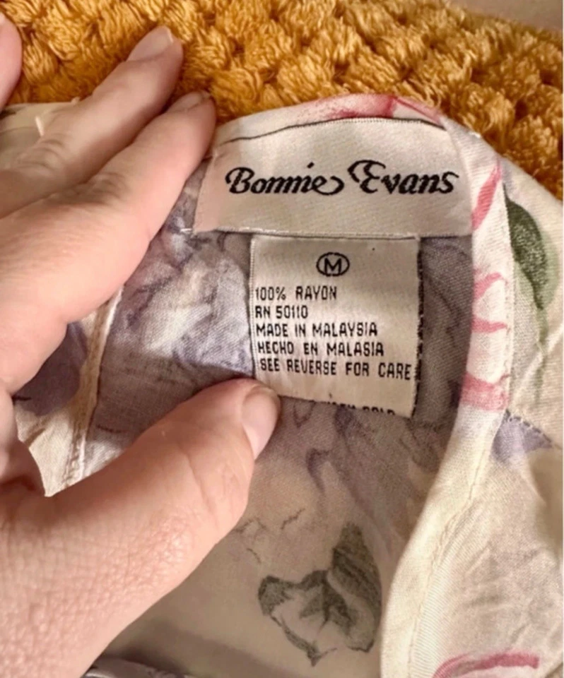 Vintage Bonnie Evans Maxi Dress – Romantic Floral Cottagecore Find Size Medium - Image 4 of 4