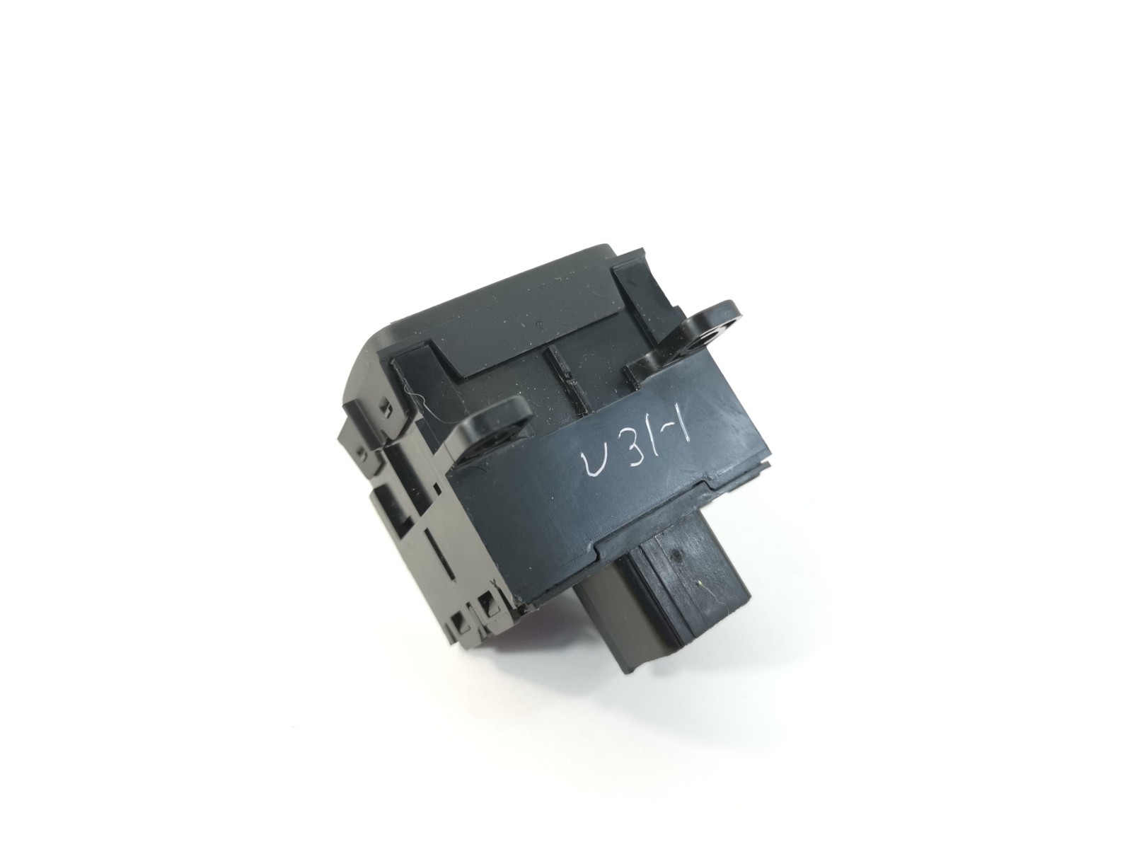 Maserati Ghibli 2019 M156E RWD 3.0 L Headlight Height Control Adjustment Switch