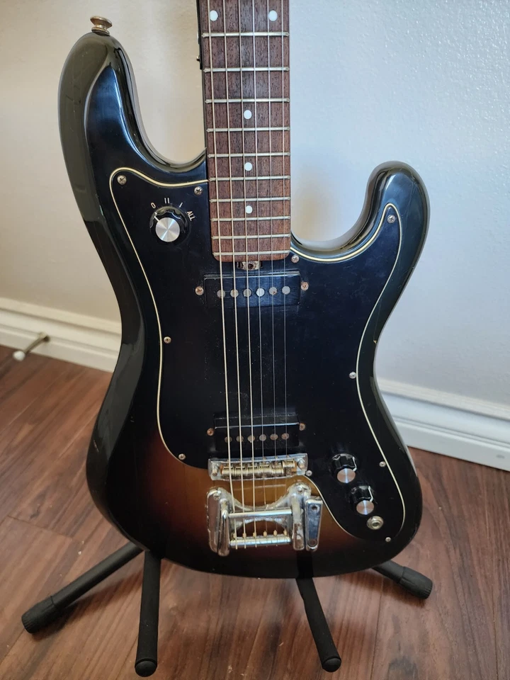 Vintage Eko Cobra Electric Guitar 1966 Sunburst made in Italy original condition - Image 2 of 4