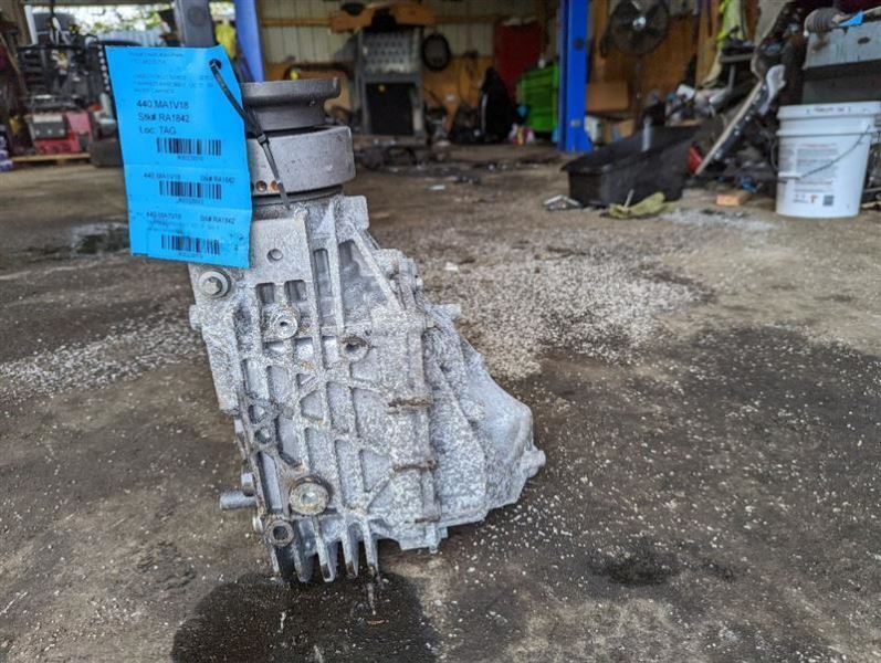 2014 2015 2016 2017 2018 2019 GHIBLI MASERATI REAR CARRIER , 670039125