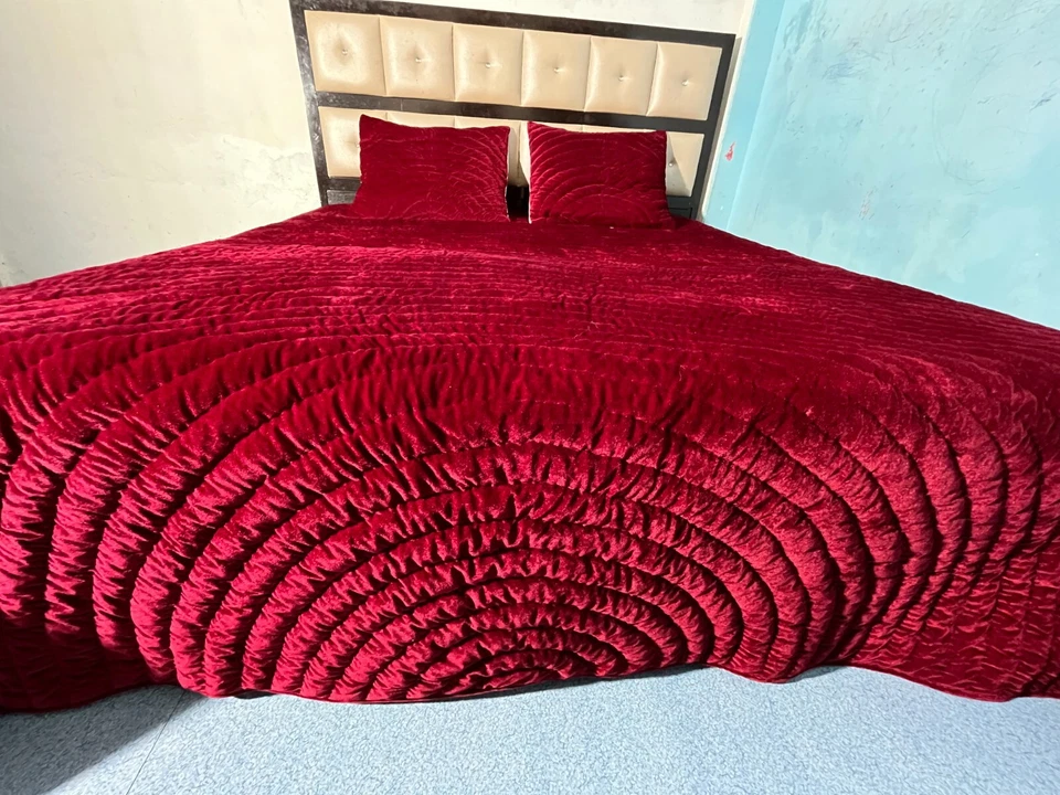 Red Velvet Deep Red Quilt King Size comforter ideal for winter Warm Quilt Set - Image 2 of 4