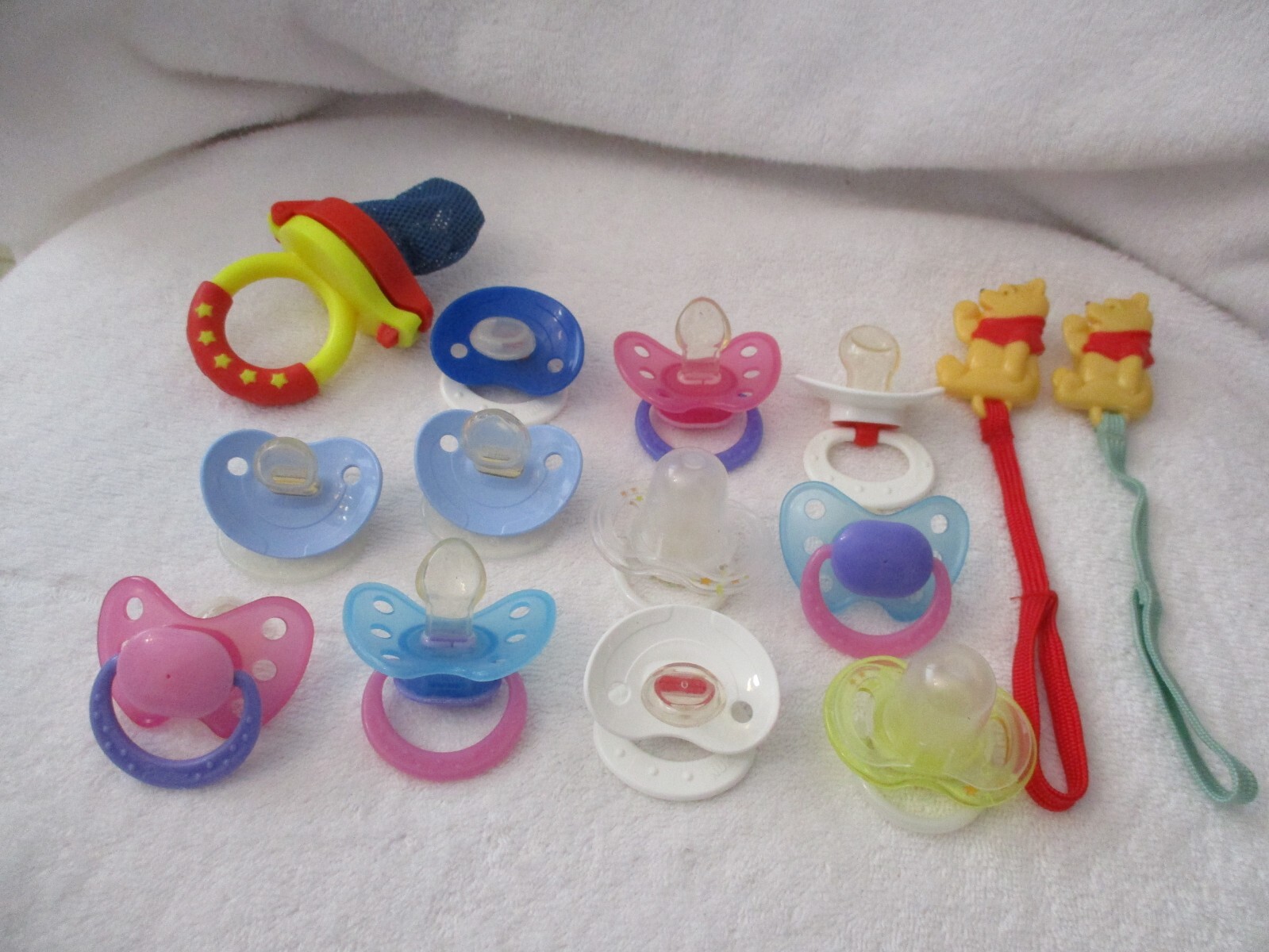 Lot Of 10 Avent,Nuk,Playtex Pacifiers2 Pacifier Holders1 Munchkin