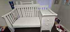 White, Storkcraft 5 in 1 convertible baby crib and changer with mattress