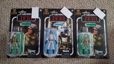 Hasbro Star Wars Return Of The Jedi 50 Lucasfilm AT-ST Driver And 2 Lela's