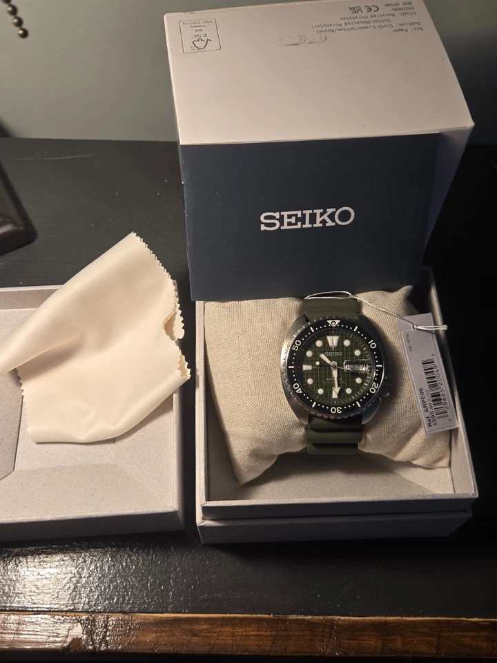 Reloj Hombre Seiko Prospex Verde - SRPE05 Foto 2 de 2