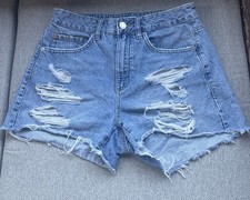 Garage Denim Women  s High Rise Mom Medium Wash Distressed Denim Cutoff Shorts 28