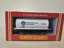 Hornby R148 TTA Tank Wagon ICI Petrochemicals & Plastics - OO Gauge -new boxed 