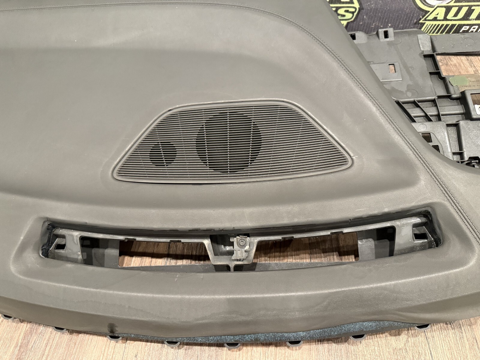 2021 AUDI R8 DASH DASHBOARD PANEL W BAG OEM *HEAT FLAWS 9-11, & 14/READ*