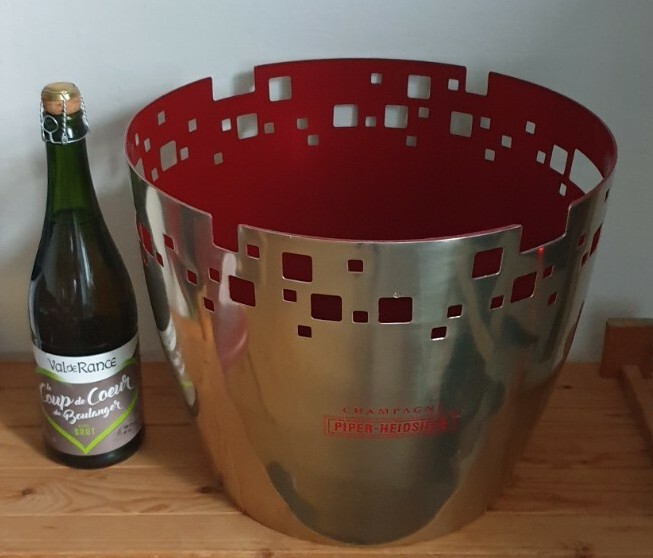 Seau à Champagne Géant Piper Heidsieck, Métal Gris Et Rouge, 35 Cm - Rare