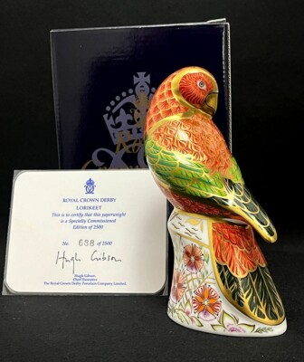 Royal Crown Derby 'Lorikeet' Boxed Paperweight Exclusive Ltd.Ed 1st Quality Gold