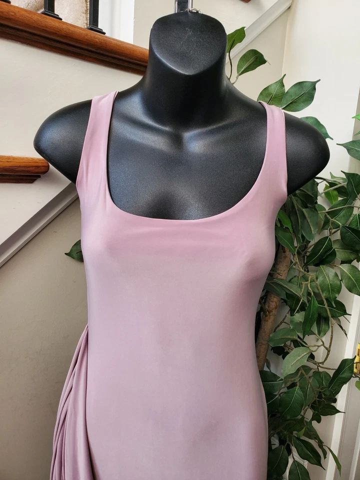 Missguided 女式粉色纯色涤纶低圆领无袖及膝连衣裙 4 — 第 3/4 张图片