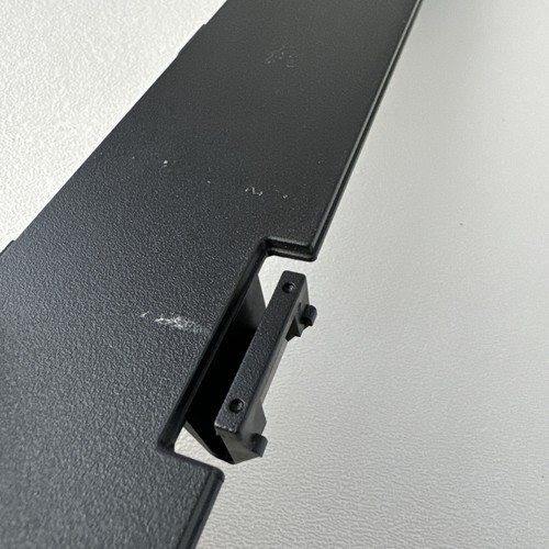 Yamaha EZ-150 61 Key MIDI Keyboard with Lighted Keys Replacement Battery Cover - Picture 4 of 9