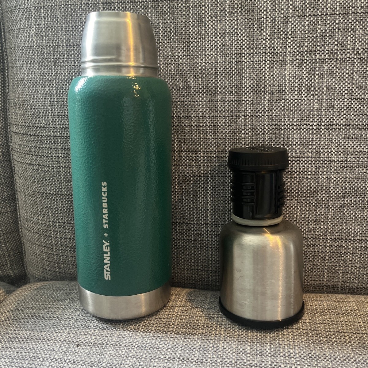 スターバックス　水筒　モスグリーン Starbucks Green Stanley Thermal Coffee Stainless Steel 17oz