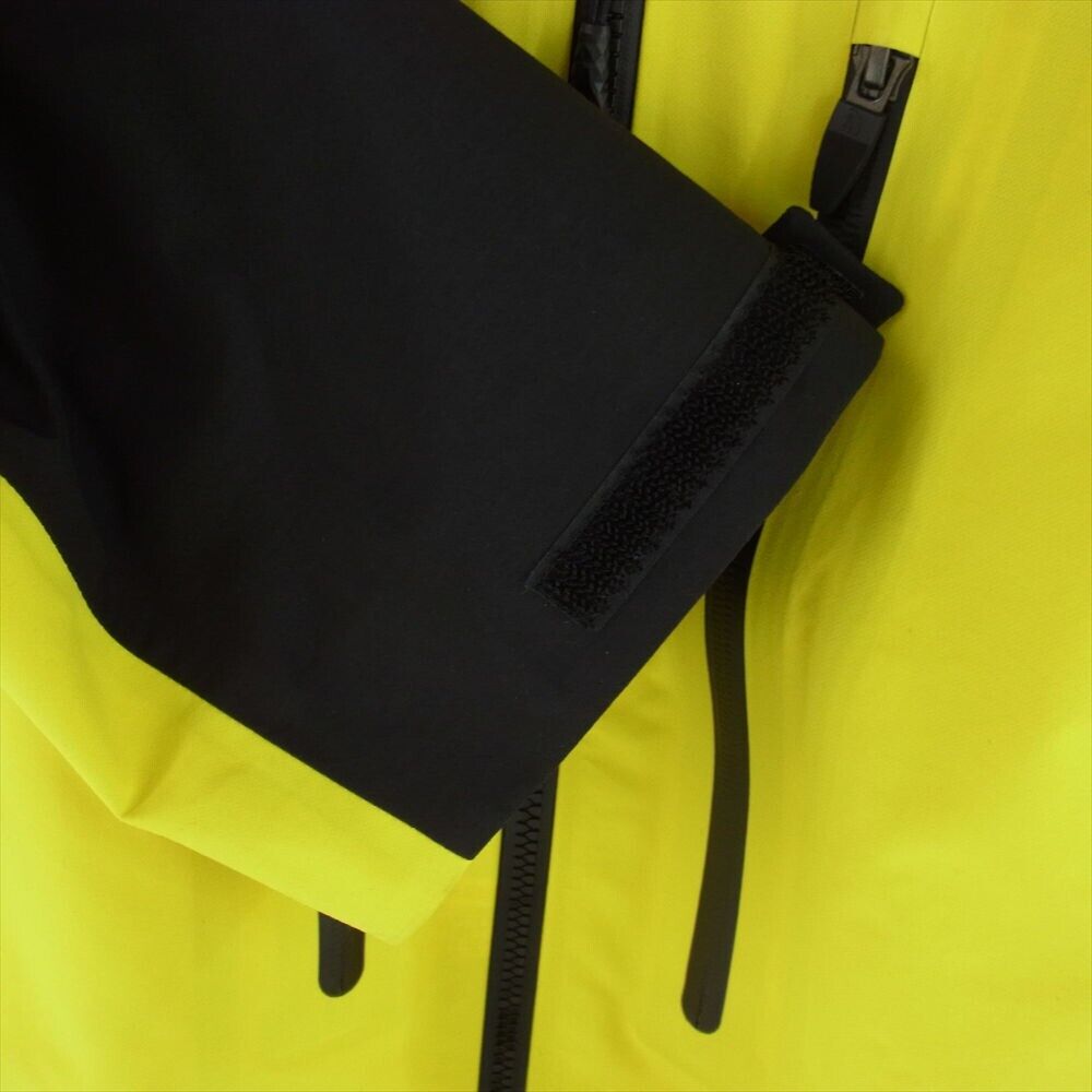 Supreme X THE NORTH FACE 22AW NP52207I Taped Seam Shell Supreme X THE NORTH FACE 22AW NP52207I Taped Seam Shell