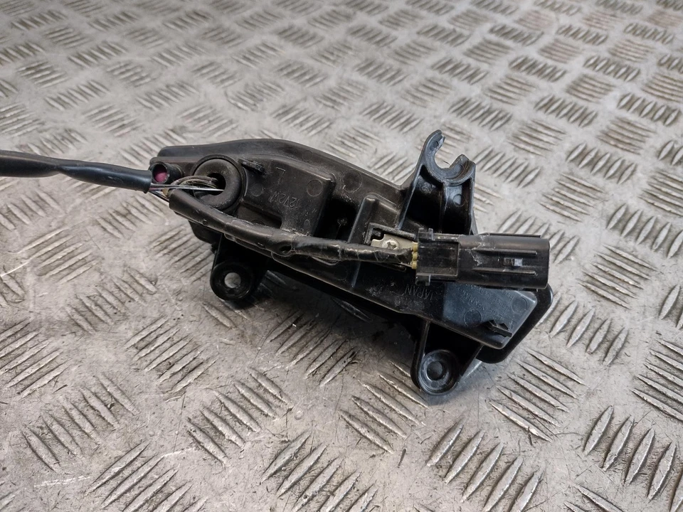 2020 YAMAHA YZF R1 Left SIde Light Day Time Running Light - Image 3 of 4