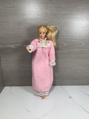 Sleeping Beauty 1998 Barbie Doll Eyes open and close redressed