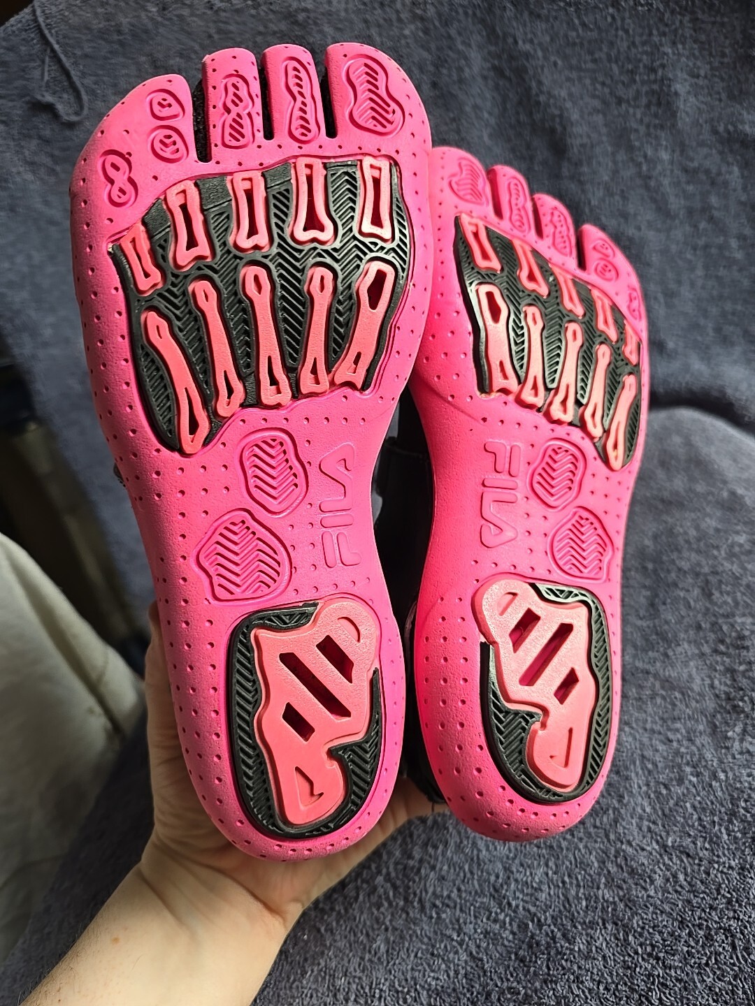 Fila Skele Toes EZ Slide drenaggio illuminato sandalo scarpe acqua rosa donna taglia 6