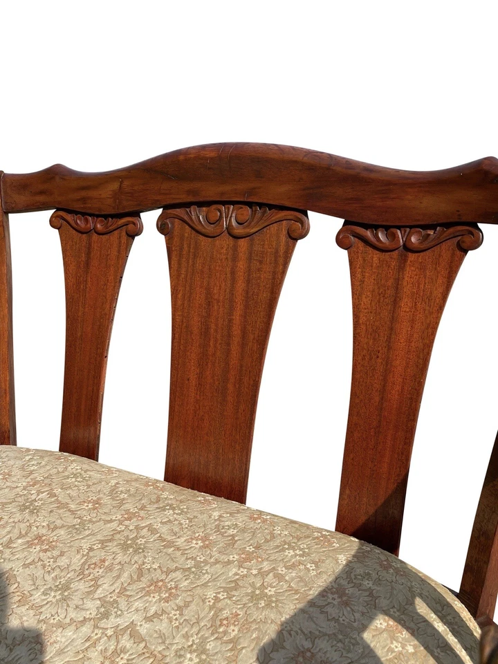 ANTIGUO SOFÁ ART NOUVEAU CAOBA CON TALLAS FIGURATIVAS ATRIBUIDO RJ HORNER Foto 4 de 4