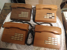 4 gebrauchte Telefone aus Massivholz  nur zur Deko