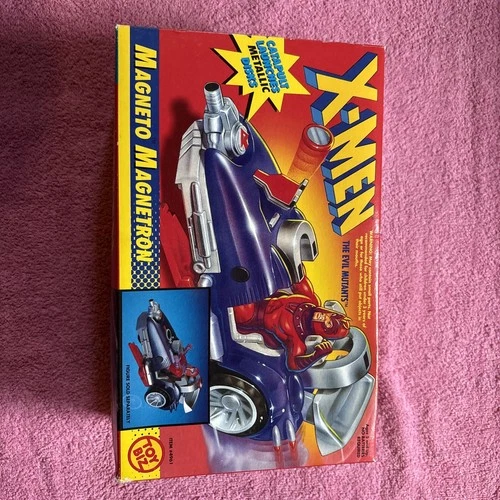 VTG X-Men MAGNETO MAGNETRON 1994 Catapult Launches Metallic Disks TOY BIZ NIB