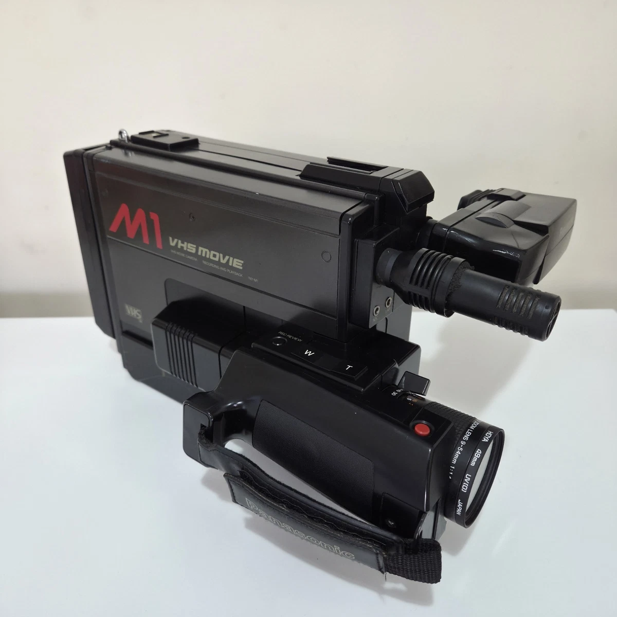 CAMERA VHS PANASONIC M3 , Nv-M3 Vhs Movie , Camescope , En Panne EUR 50,00 - FR