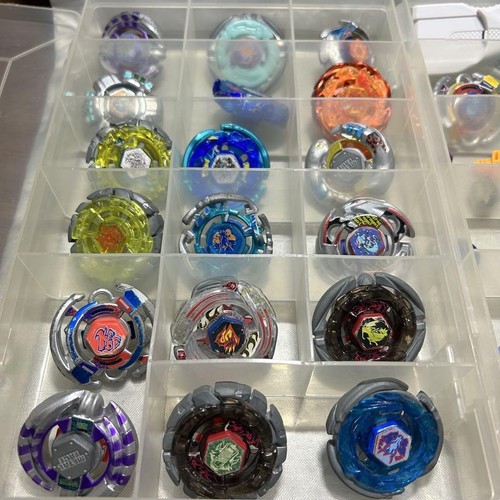 Lotto Beyblade TAKARA TOMY Metal Fusion Burst Bakuten Shoot dal Giappone SET 042262d - Foto 9 di 24