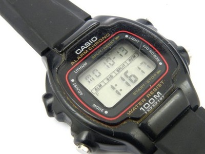 Herren Vintage Casio W-726 Digitaluhr - 100m