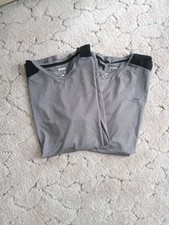 Zwei Sportshirt Gr M