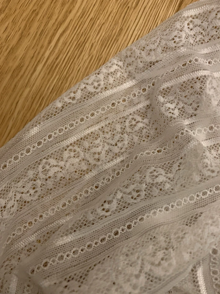 Dirndlbluse 34 MarJo Ilse-Linda weiß / off white halbarm Spitze Streifen floral - Bild 3 von 4