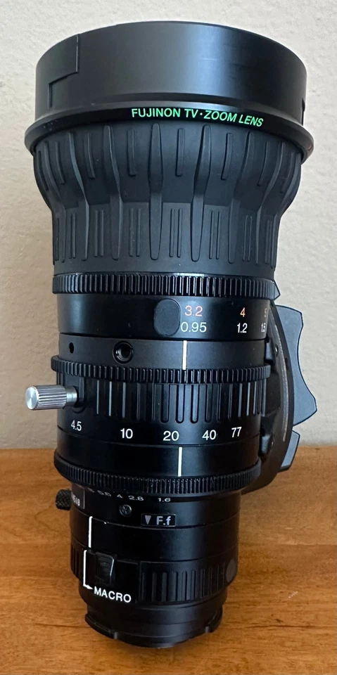 Fujinon XT 17x4.5BRM-K14/ 1:1.6/4.5-77mm HD ENG Servo Grip TV Video Zoom Lens - Image 4 of 4