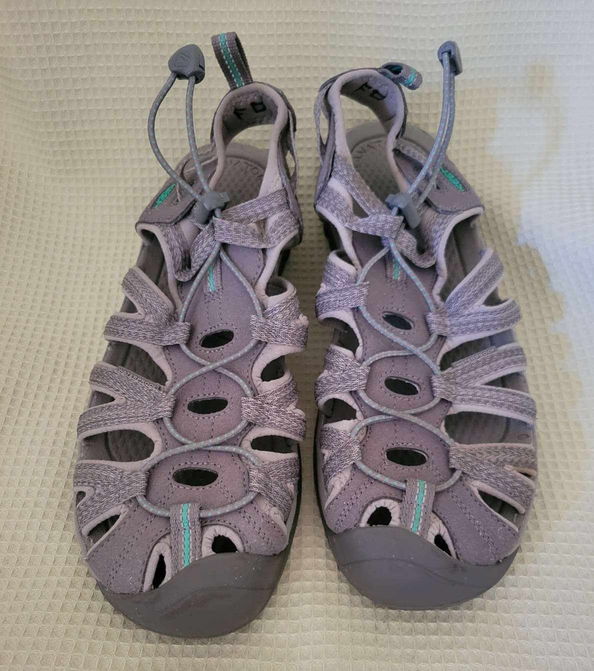 Sandalo Keen donna Med grigio verde pavone sussurro escursionismo spiaggia sport 11