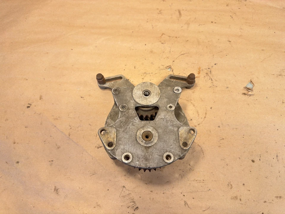 Soporte de montaje del árbol de levas Jaguar XK XKE C4128/1c Foto 4 de 4