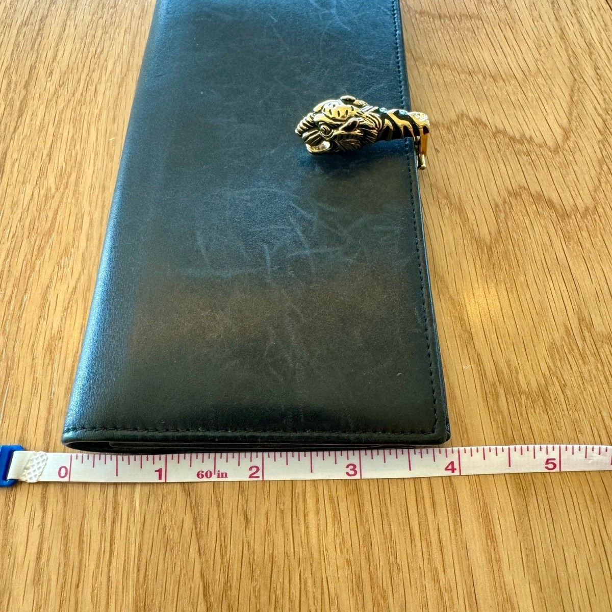 Vintage Gucci Tiger Head Black Leather Bi-Fold Wallet - Rare Vintage Gucci Tiger Head Black Leather Bi-Fold Wallet - Rare