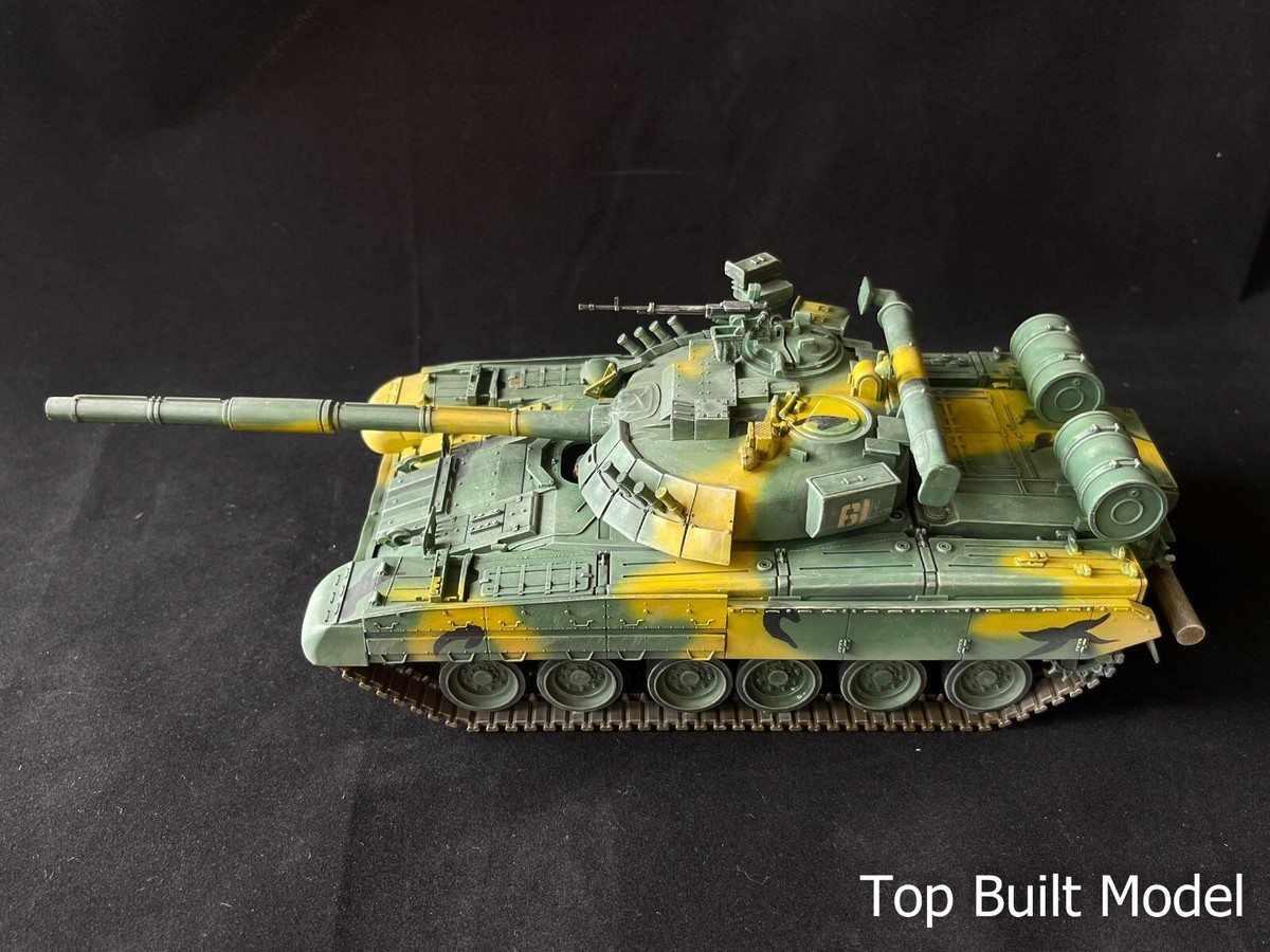 COMPLETED 1/35 Russian T-80, Soviet Tank T-80, Free International Shipping