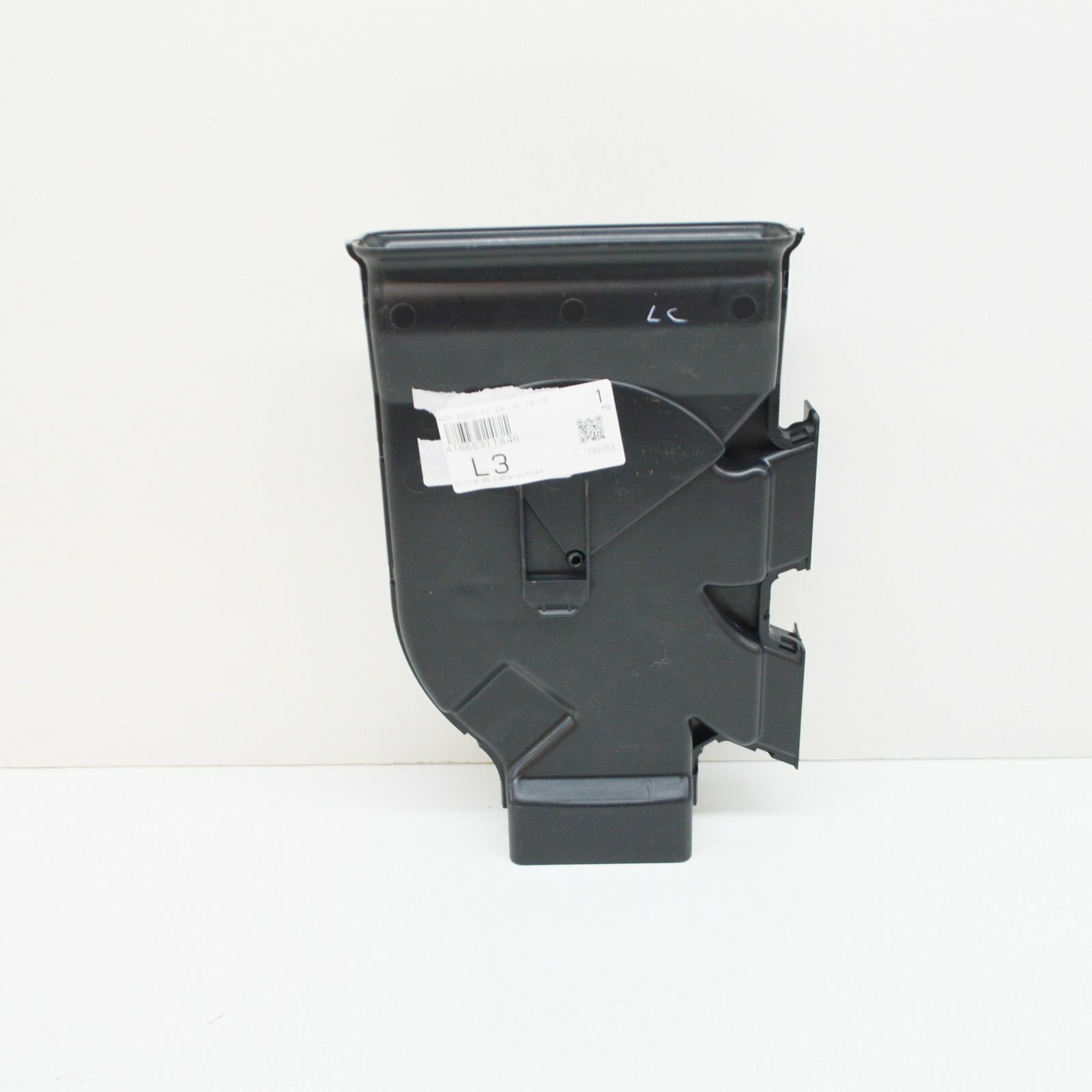 Mercedes-Benz M-class W166 Right Side Air Duct A1668311846 Genuine  