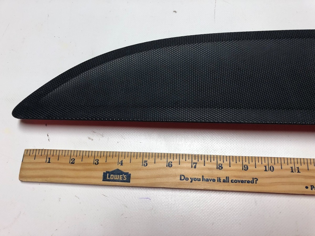 2015-2016 PORSCHE Macan LEFT FRONT Door-Lower Molding Trim 