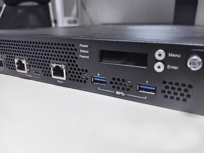 R7H97A HPE Aruba Networking 9240 (RW) Campus Gateway 4xSFP28 1 Expansion Slot