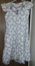 Vintage Purple Housecoat Floral Prairie Cottage Core Lilas Embroidered New L