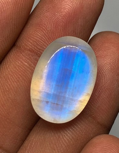 AAAAAA Quality Rainbow Moonstone Sugar Loaf,Oval Shape Smooth Bule Fire 14X20 MM - Picture 5 of 18