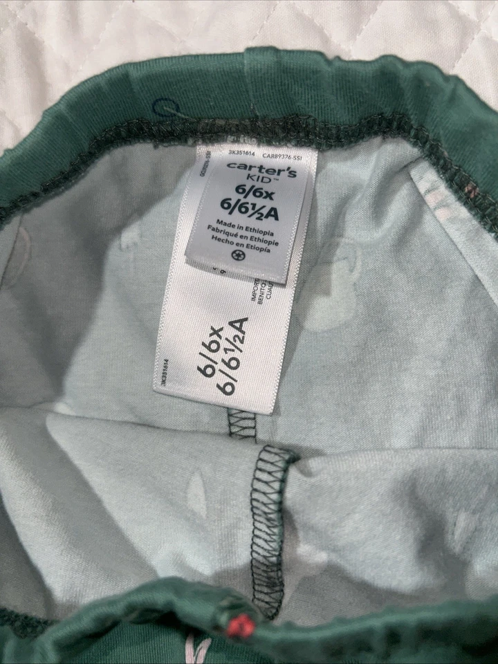 CARTERS KID GIRLS 8 / 8A LEGGINGS GREEN W / BUNNIES  - Image 3 of 3