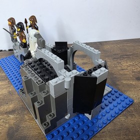 Vintage LEGO Wolfpack Tower 6075 Castle w/ Manual - Incomplete