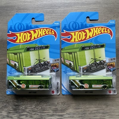 Hot Wheels Green Ain t Fare Bus Lot Of Two 