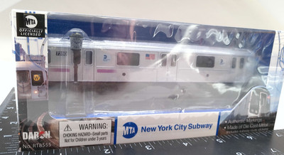 6'' MTA NYC Subway Car w/Clock + Stickers New York City Diecast RT8555 Daron NEW