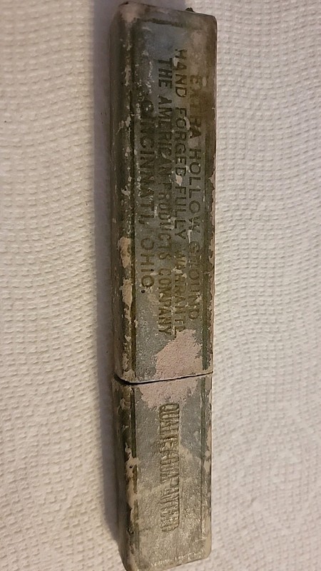  Straight Razor With Case -The American Products Co. Cincinnati, OH.  Vintage