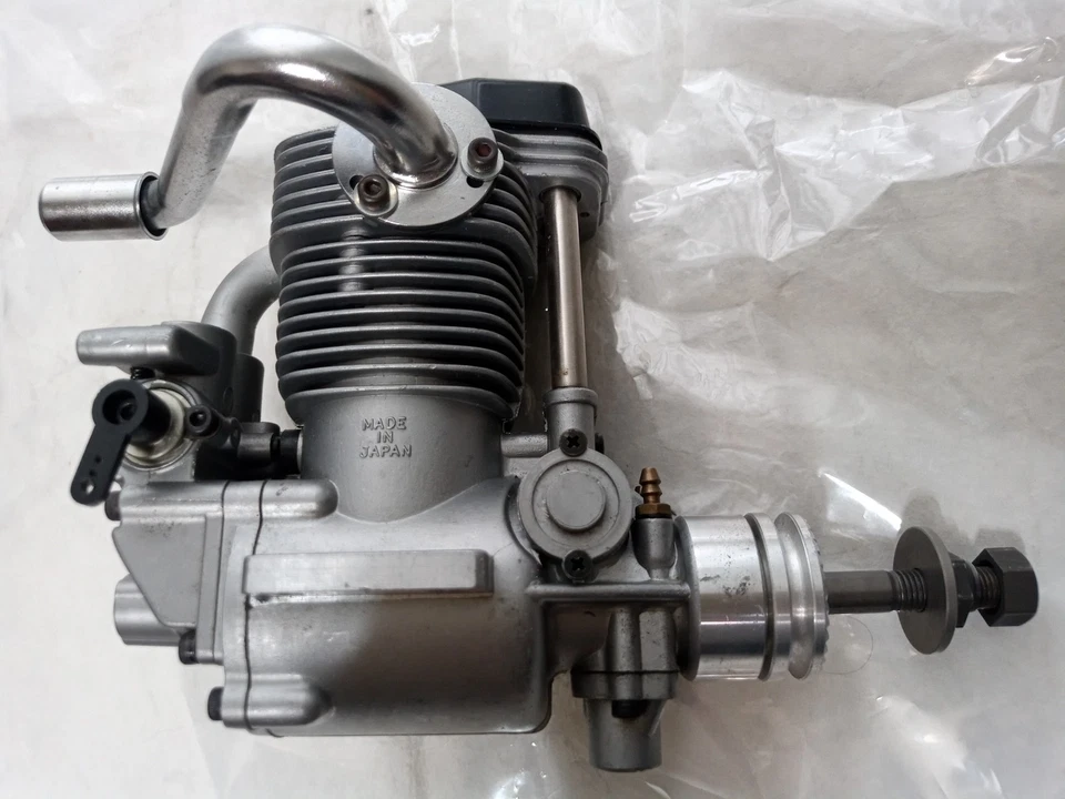 YS F-120 Engine 4-Stroke 1.20-Size R/C Airplane Engine Mint - Image 2 of 4