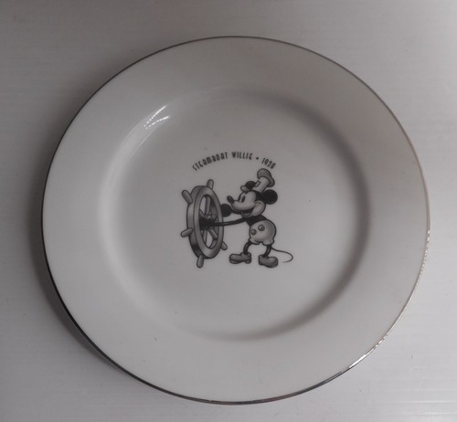 Disney Parks Mickey Mouse Mickeys Great Moments Plate 8" Steamboat Willie