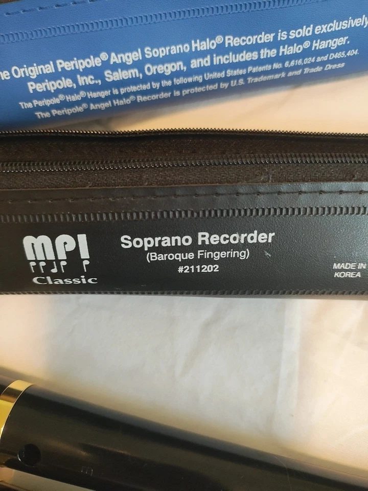 3 Soprano Recorders, 2 Cases and Accessories - Image 4 of 4