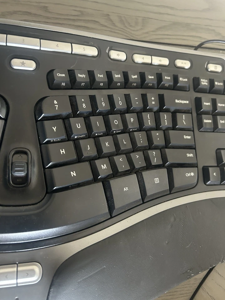 Microsoft Natural Ergonomic Keyboard 4000 v1.0 KU-0462 USB Wired Tested Working - Image 3 of 4