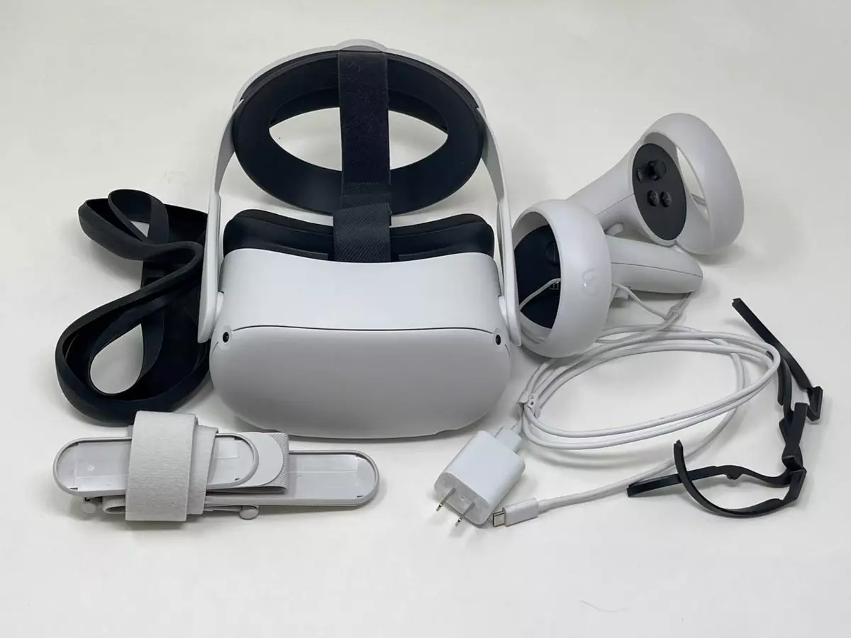 Oculus Quest 2 GB + 2 Controllers Virtual Headset System