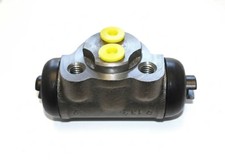 Cylindre de roue Mitsubishi L200